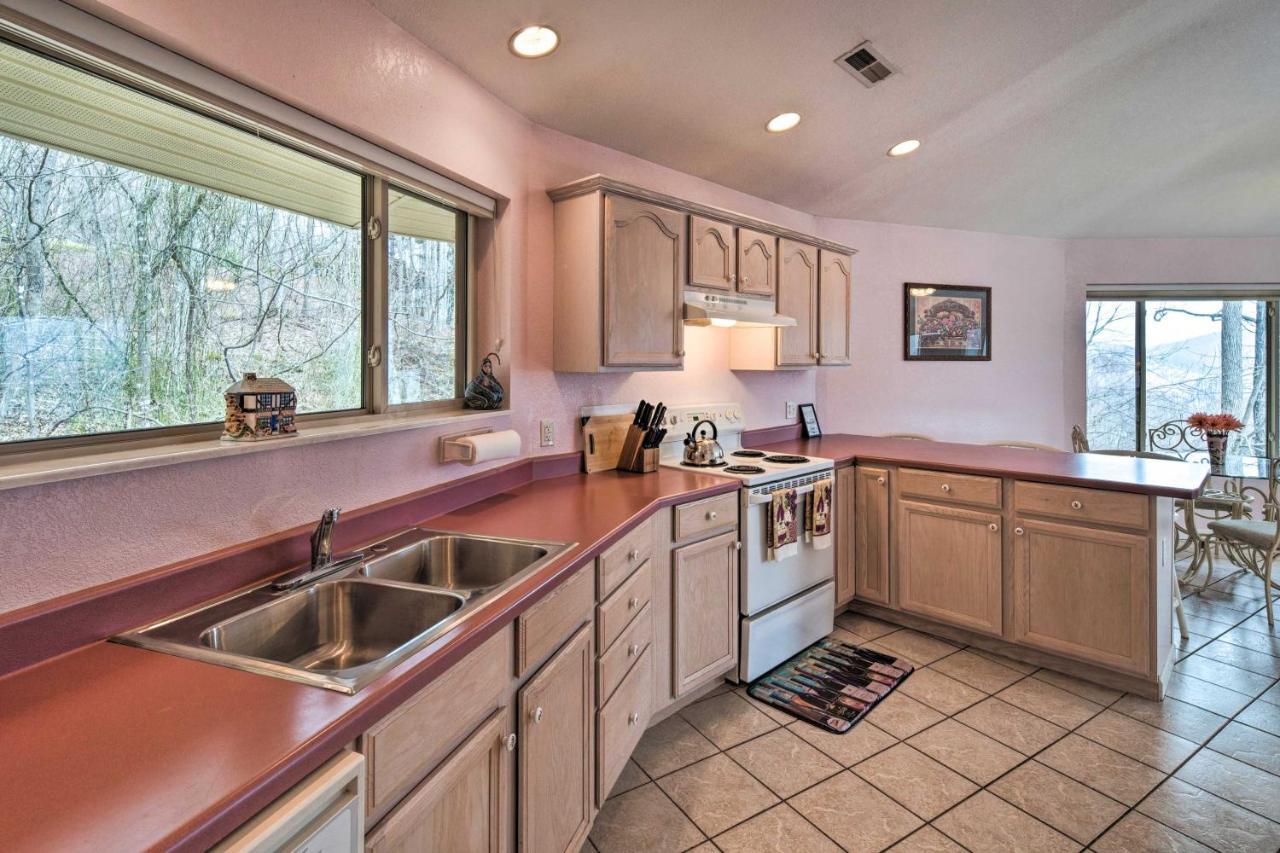 Charming Burnsville Apt With Mountain Views And Deck! Zewnętrze zdjęcie